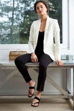 Elie Tahari Etch Stripe Blazer 12 Elie Tahari Etch Stripe Blazer -ELIE TAHARI Sales Contour Combo Sweater Foam 914
