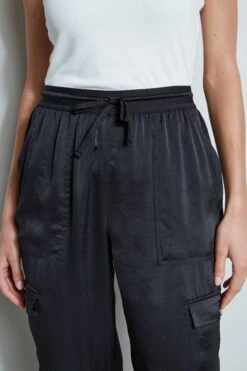 Elie Tahari Satin Cargo Pocket Pant -ELIE TAHARI Sales E4027203 BLACK E5027503 BLACK ETR21349 WHITE 4styling 404