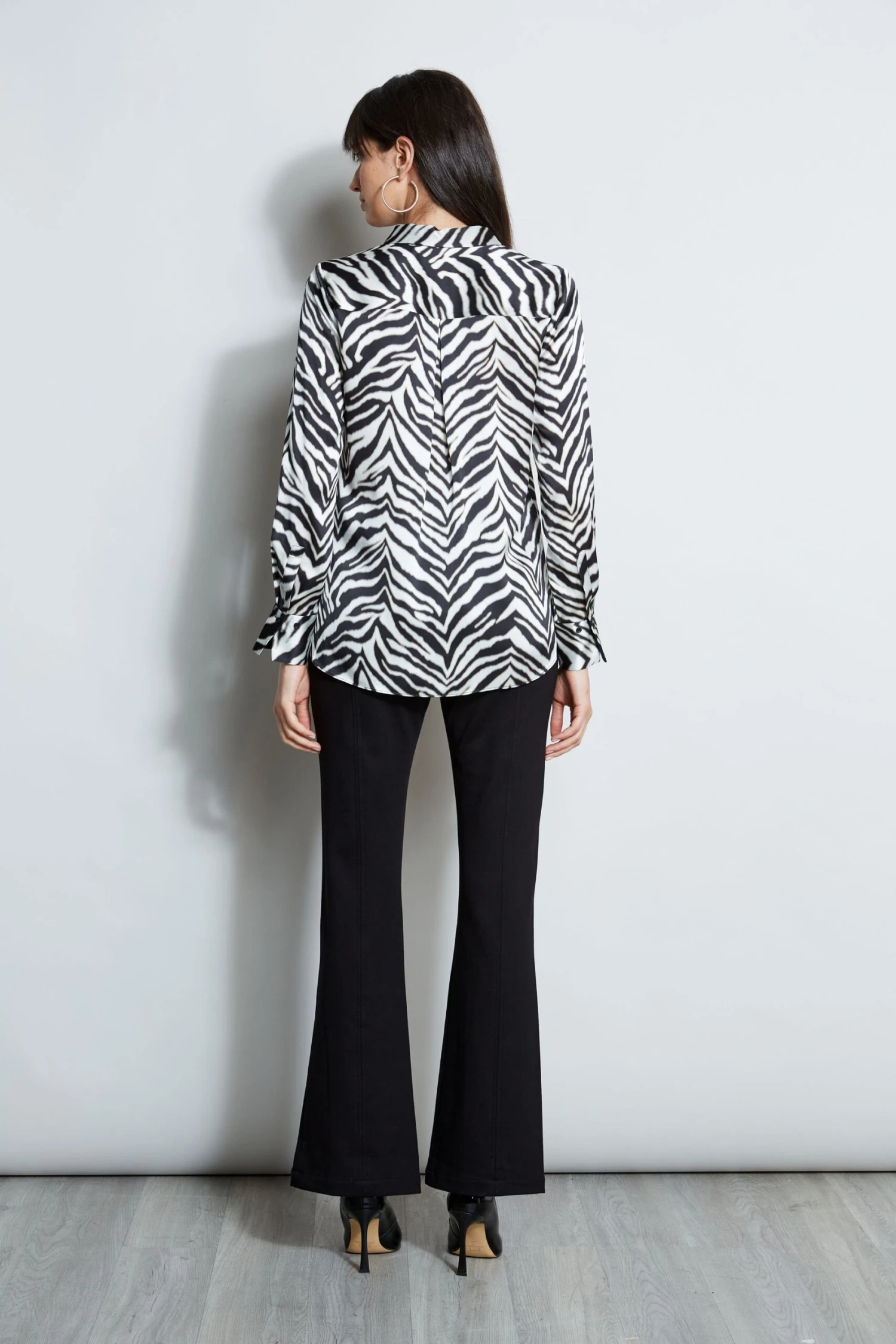 Elie Tahari Silk Zebra Button Down Shirt 8 Elie Tahari Silk Zebra Button Down Shirt - Image 6
