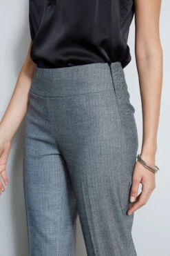 Elie Tahari Herringbone Slim Pant 13 Elie Tahari Herringbone Slim Pant -ELIE TAHARI Sales E802R103 HERRINGBONE E802R203 HERRINGBONE E707G503 BLACK 2front 043