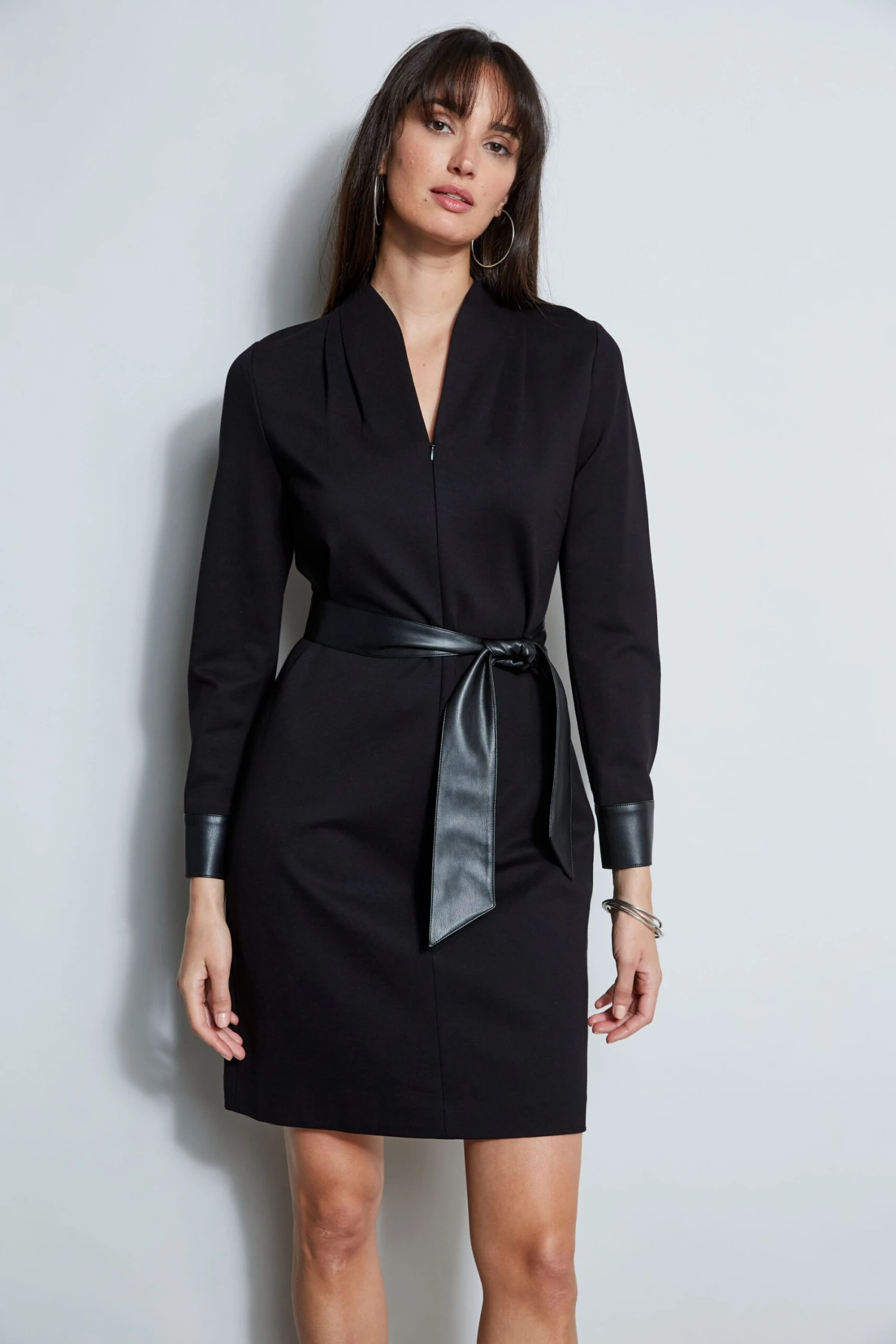 Elie Tahari Contour Knit Shift Dress 6 Elie Tahari Contour Knit Shift Dress - Image 4