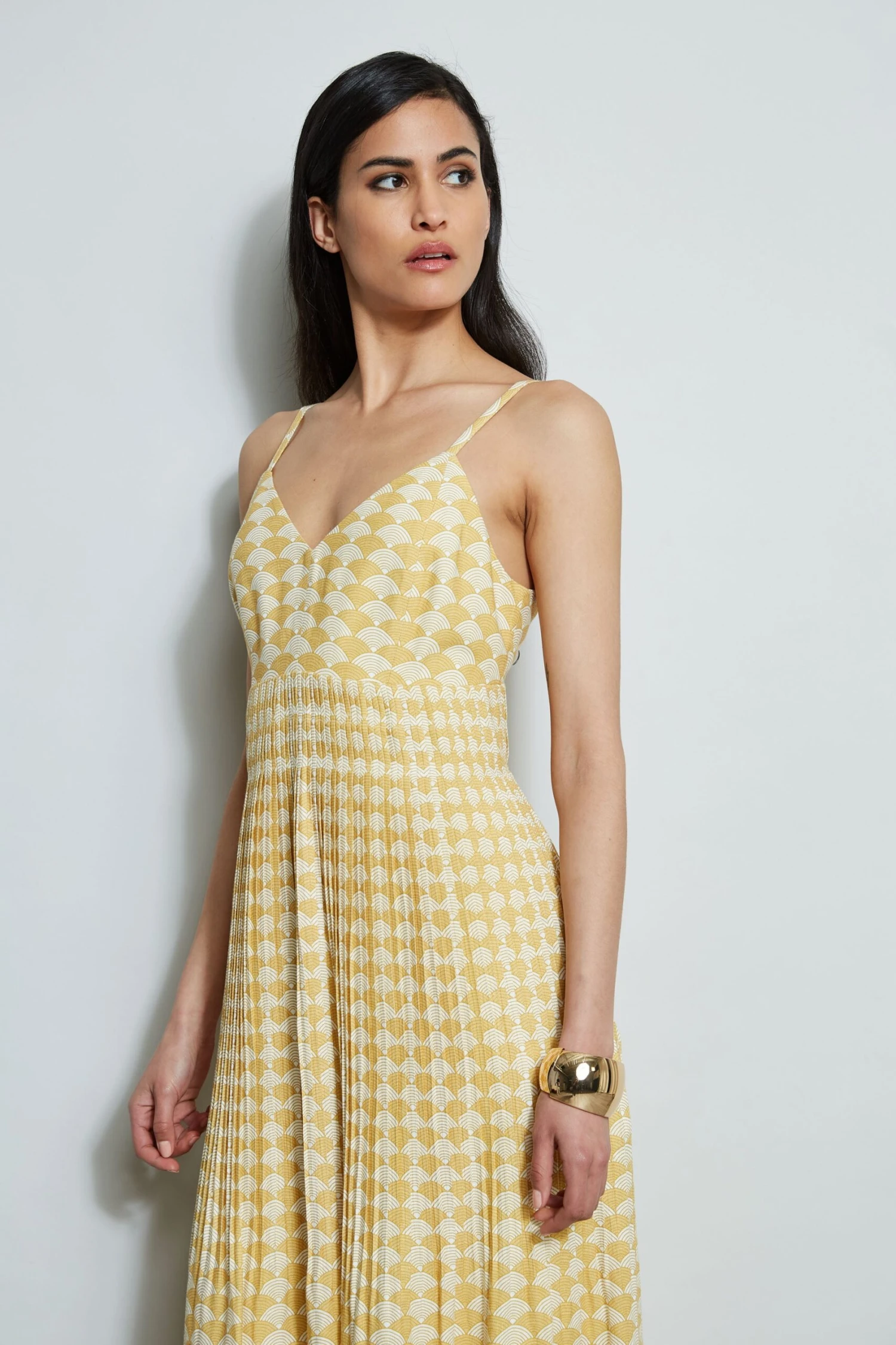 Diamond Soft Pleat Midi Dress 4 Diamond Soft Pleat Midi Dress - Image 2